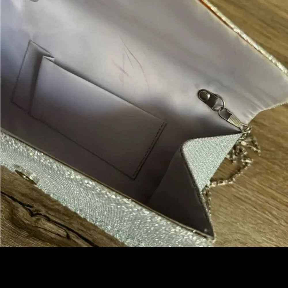 Silver clutch with rhinestones - Picture 5 of 9